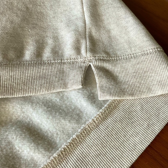 Ladies Pink Sequin Bambi Crewneck Sweater Size M Disney - Picture 5 of 5